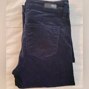 Kut from the Kloth size 0 black boot cut cords